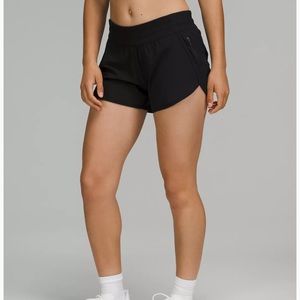 Lululemon Tracker Low-Rise Lined Short 4”